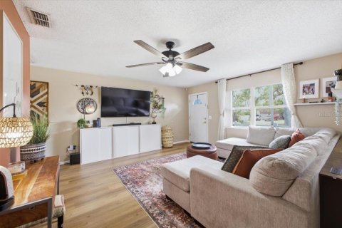Casa en venta en Bradenton, Florida, 3 dormitorios, 107.21 m2 № 2113652 - foto 9