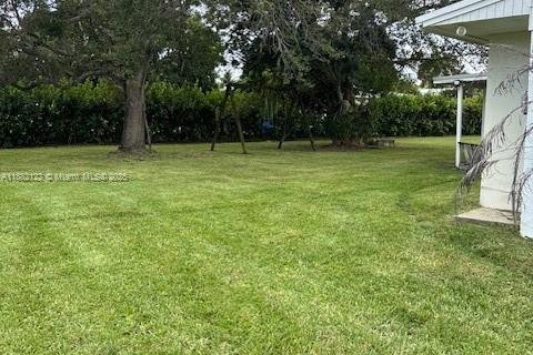 Купить виллу или дом в Хомстед, Флорида 4 спальни, 167.22м2, № 1929464 - фото 4