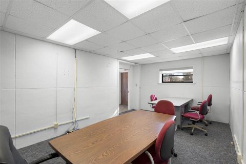 Commercial property in Orange City, Florida 128.21 sq.m. № 2113351 - photo 22