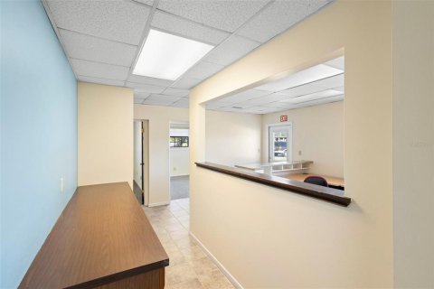 Commercial property in Orange City, Florida 128.21 sq.m. № 2113351 - photo 15