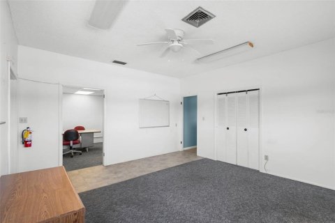 Commercial property in Orange City, Florida 128.21 sq.m. № 2113351 - photo 19
