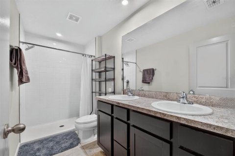 Villa ou maison à vendre à Winter Haven, Floride: 4 chambres, 208.1 m2 № 2351554 - photo 29