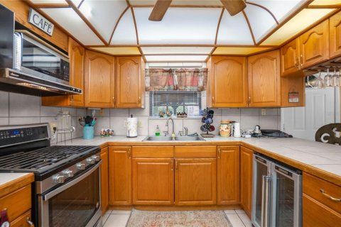 Casa en venta en Bushnell, Florida, 2 dormitorios, 62.8 m2 № 1831171 - foto 11
