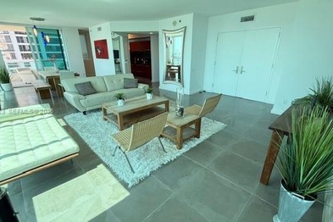 Copropriété à vendre à Fort Lauderdale, Floride: 2 chambres, 176.98 m2 № 2027013 - photo 21