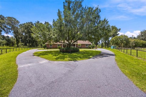 Villa ou maison à vendre à Ocala, Floride: 3 chambres, 232.26 m2 № 2287675 - photo 2