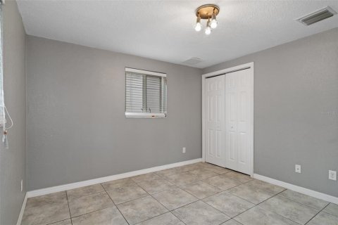 Villa ou maison à louer à New Port Richey, Floride: 2 chambres, 95.88 m2 № 2415403 - photo 20