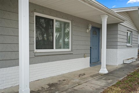 Villa ou maison à louer à New Port Richey, Floride: 2 chambres, 95.88 m2 № 2415403 - photo 4