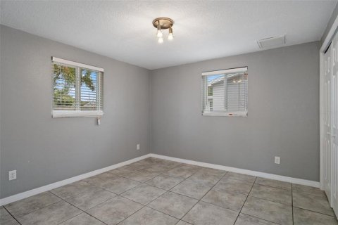 Villa ou maison à louer à New Port Richey, Floride: 2 chambres, 95.88 m2 № 2415403 - photo 22