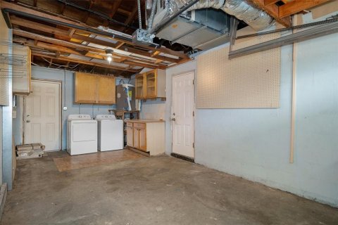 Villa ou maison à louer à New Port Richey, Floride: 2 chambres, 95.88 m2 № 2415403 - photo 28