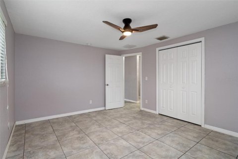 Villa ou maison à louer à New Port Richey, Floride: 2 chambres, 95.88 m2 № 2415403 - photo 17