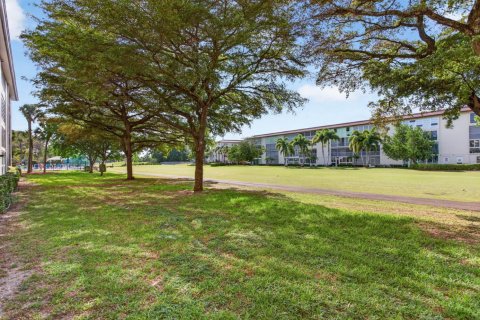 Copropriété à vendre à Coconut Creek, Floride: 2 chambres, 107.4 m2 № 2268028 - photo 28