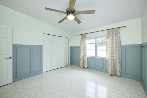 Villa ou maison à louer à Tampa, Floride: 2 chambres, 143.07 m2 № 2149998 - photo 21