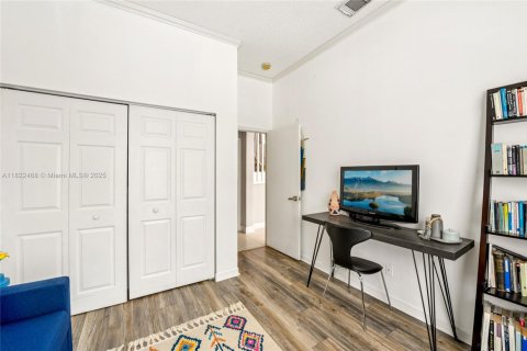 House in Pembroke Pines, Florida 4 bedrooms, 200.11 sq.m. № 1785828 - photo 23