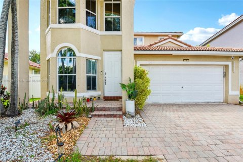 House in Pembroke Pines, Florida 4 bedrooms, 200.11 sq.m. № 1785828 - photo 6