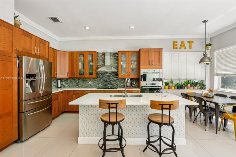 House in Pembroke Pines, Florida 4 bedrooms, 200.11 sq.m. № 1785828 - photo 18