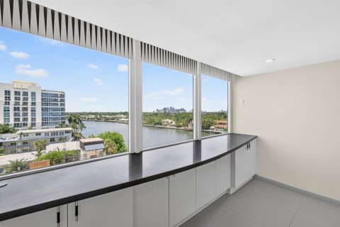 Condominio en venta en Fort Lauderdale, Florida, 3 dormitorios, 204.38 m2 № 2343733 - foto 12