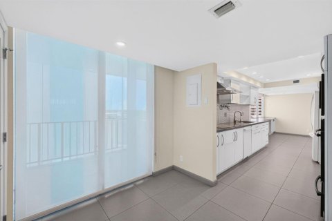 Condominio en venta en Fort Lauderdale, Florida, 3 dormitorios, 204.38 m2 № 2343733 - foto 17