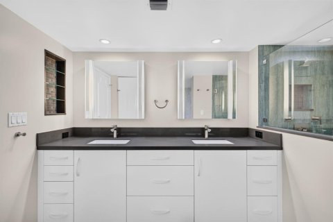 Condominio en venta en Fort Lauderdale, Florida, 3 dormitorios, 204.38 m2 № 2343733 - foto 26