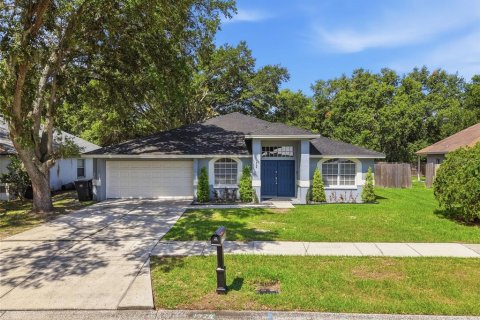 House in Valrico, Florida 3 bedrooms, 191.66 sq.m. № 2218454 - photo 4