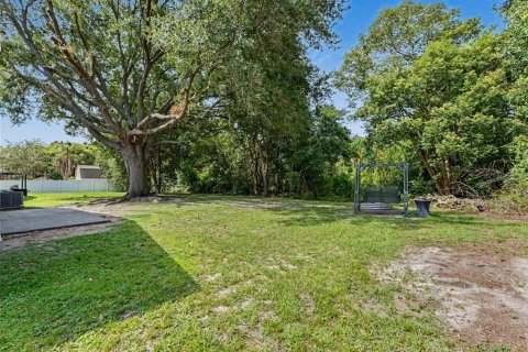 House in Valrico, Florida 3 bedrooms, 191.66 sq.m. № 2218454 - photo 25