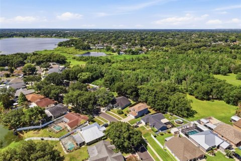 House in Valrico, Florida 3 bedrooms, 191.66 sq.m. № 2218454 - photo 20