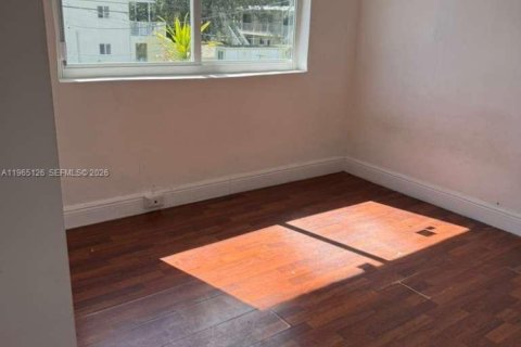 Apartamento en Miami Springs, Florida 2 dormitorios № 2026472