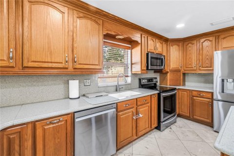 Villa ou maison à vendre à Tampa, Floride: 5 chambres, 335.93 m2 № 2388563 - photo 20