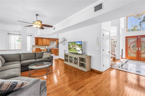 Villa ou maison à vendre à Tampa, Floride: 5 chambres, 335.93 m2 № 2388563 - photo 30