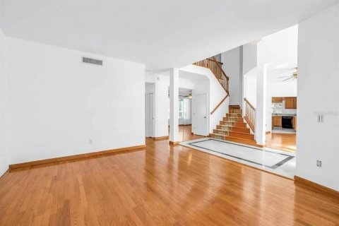 Villa ou maison à vendre à Tampa, Floride: 5 chambres, 335.93 m2 № 2388563 - photo 16