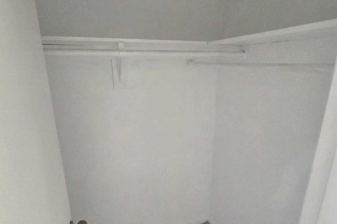 Condo in North Miami, Florida, 2 bedrooms № 2083393 - photo 8
