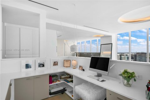 Copropriété à vendre à Miami, Floride: 4 chambres № 1990579 - photo 12