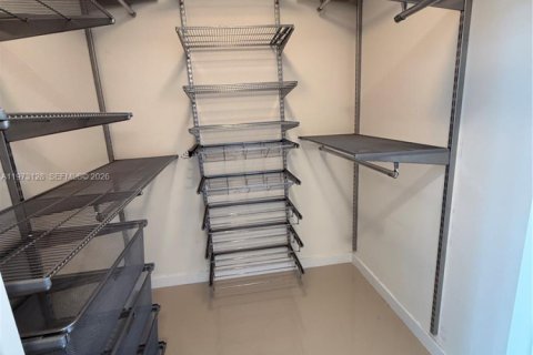 Снять в аренду кондоминиум в Майами, Флорида 2 спальни, 123.1м2, № 2041274 - фото 27