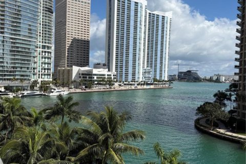 Снять в аренду кондоминиум в Майами, Флорида 2 спальни, 123.1м2, № 2041274 - фото 8