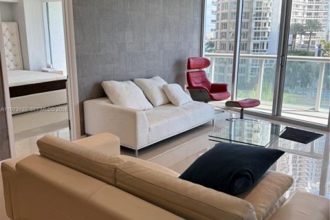 Снять в аренду кондоминиум в Майами, Флорида 2 спальни, 123.1м2, № 2041274 - фото 14