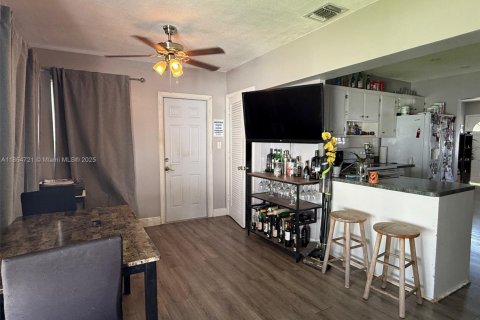 Купить виллу или дом в Тамарак, Флорида 2 спальни, 95.13м2, № 1979591 - фото 24