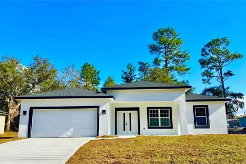 Casa en Citrus Springs, Florida 3 dormitorios, 142.05 m2 № 2136422