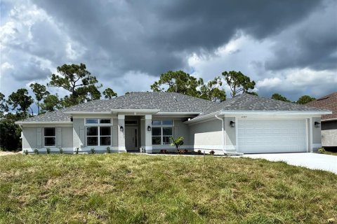 House in North Port, Florida 3 bedrooms, 208.1 sq.m. № 2141162