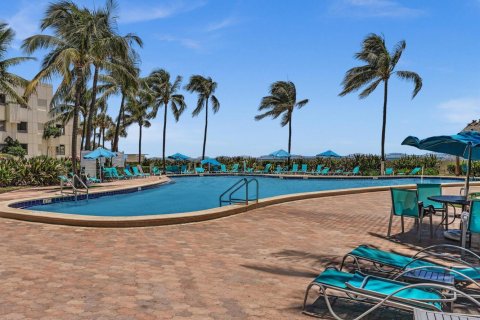 Condo in Hollywood, Florida, 1 bedroom № 2189481 - photo 28