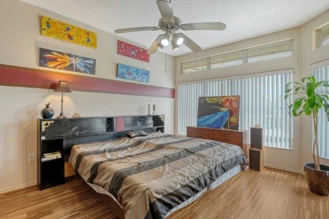 House in Sarasota, Florida 4 bedrooms, 201.41 sq.m. № 1849401 - photo 20
