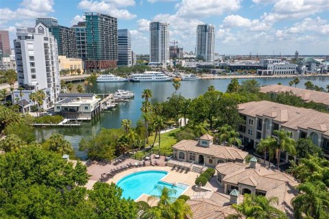 Copropriété à louer à Tampa, Floride: 3 chambres, 140.65 m2 № 1822850 - photo 1