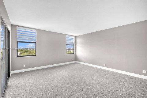 Condominio en venta en Pompano Beach, Florida, 2 dormitorios, 107.77 m2 № 1948350 - foto 20
