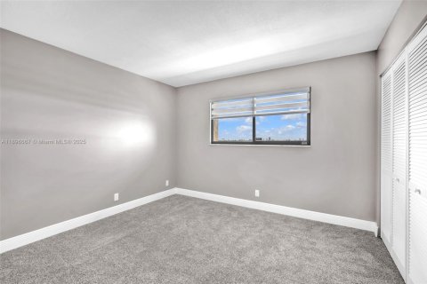 Condominio en venta en Pompano Beach, Florida, 2 dormitorios, 107.77 m2 № 1948350 - foto 18
