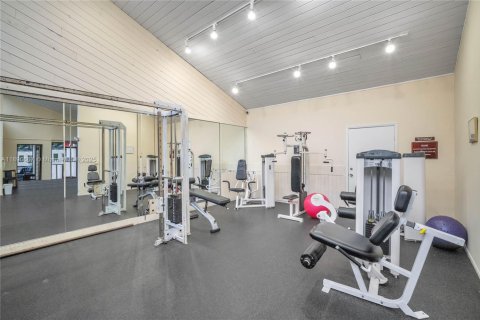 Condominio en venta en Pompano Beach, Florida, 2 dormitorios, 107.77 m2 № 1948350 - foto 28