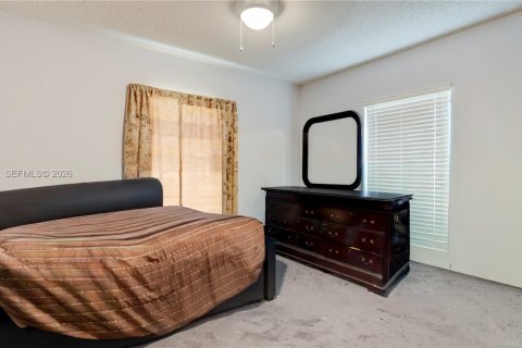 Villa ou maison à vendre à Dania Beach, Floride: 2 chambres, 120.12 m2 № 2028024 - photo 5