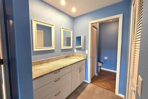 Condo in Bradenton, Florida, 2 bedrooms  № 1680142 - photo 18
