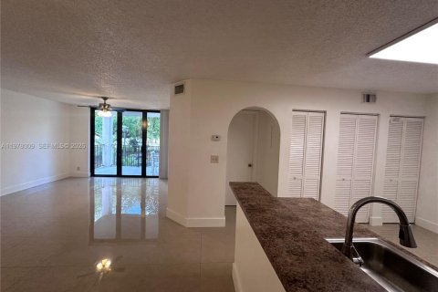 Condominio en alquiler en Plantation, Florida, 1 dormitorio, 72.19 m2 № 2042576 - foto 30