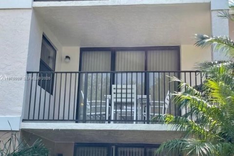 Condominio en alquiler en Plantation, Florida, 1 dormitorio, 72.19 m2 № 2042576 - foto 5