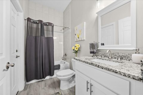 House in PORT ST LUCIE in Saint Lucie, Florida 4 bedrooms, 158.4 sq.m. № 2197050 - photo 27