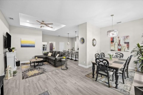 House in PORT ST LUCIE in Saint Lucie, Florida 4 bedrooms, 158.4 sq.m. № 2197050 - photo 4