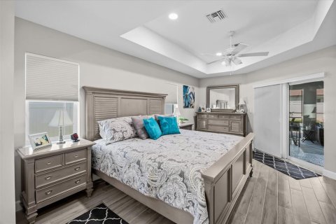 House in PORT ST LUCIE in Saint Lucie, Florida 4 bedrooms, 158.4 sq.m. № 2197050 - photo 14
